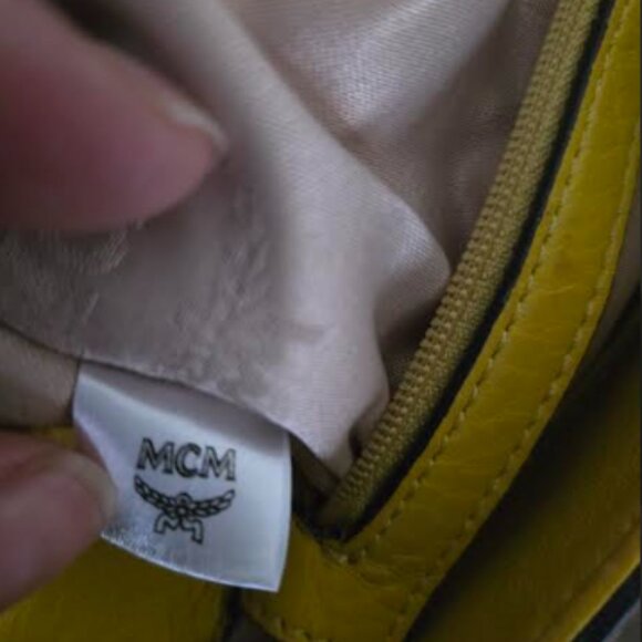 Authentic MCM handbag - Picture 5 of 9